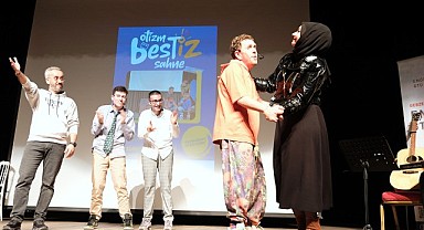 “Otizm Bestiz Sahne” gönülleri fethetti