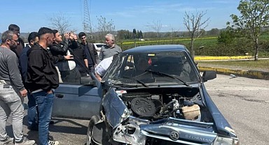 Otomobil ile otobüs çarpıştı! 1 kişi yaralandı