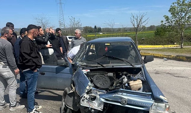 Otomobil ile otobüs çarpıştı! 1 kişi yaralandı