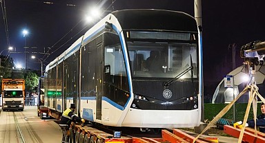 Sonuncu tramvay da raylara indi!