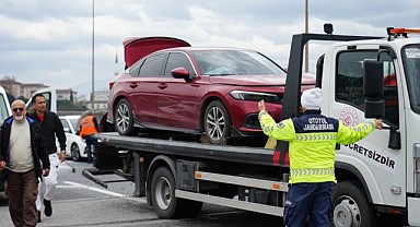 TEM'de zincirleme kaza! 7 araç birbirine girdi