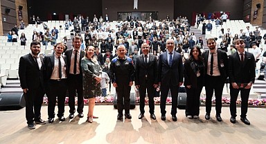 Alper Gezeravcı GTÜ’de öğrencilerle buluştu