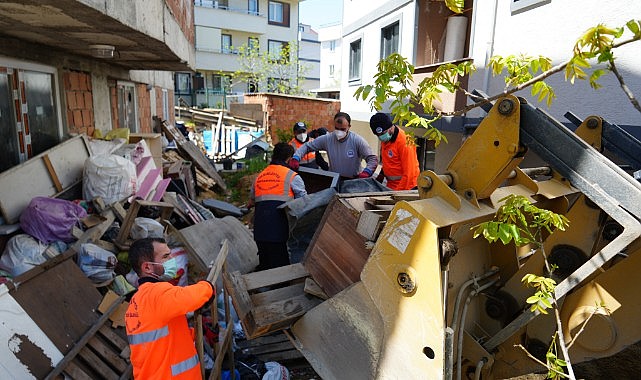 Bahçesinden 12 kamyon atık çıktı! Savunması şok etti