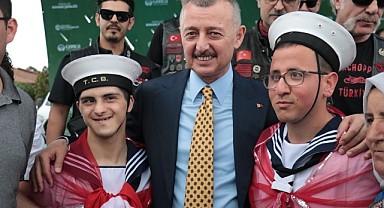 Çakı gibi asker oldular
