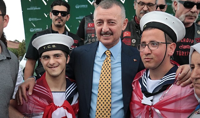 Çakı gibi asker oldular