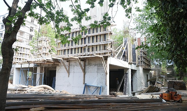 Çayırova’nın yeni bilgi evi yükseliyor