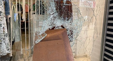 Dükkânların camını kıran şahıs suç makinesi çıktı!