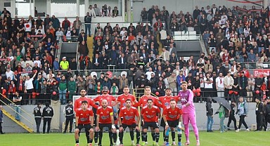Gölcükspor, 3. lig yolunda tarihi finale çıkıyor