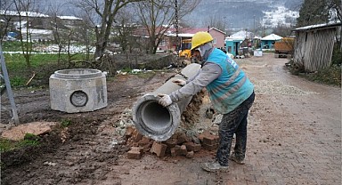 İSU, Gölcük ve İzmit’in alt yapısına neşter attı