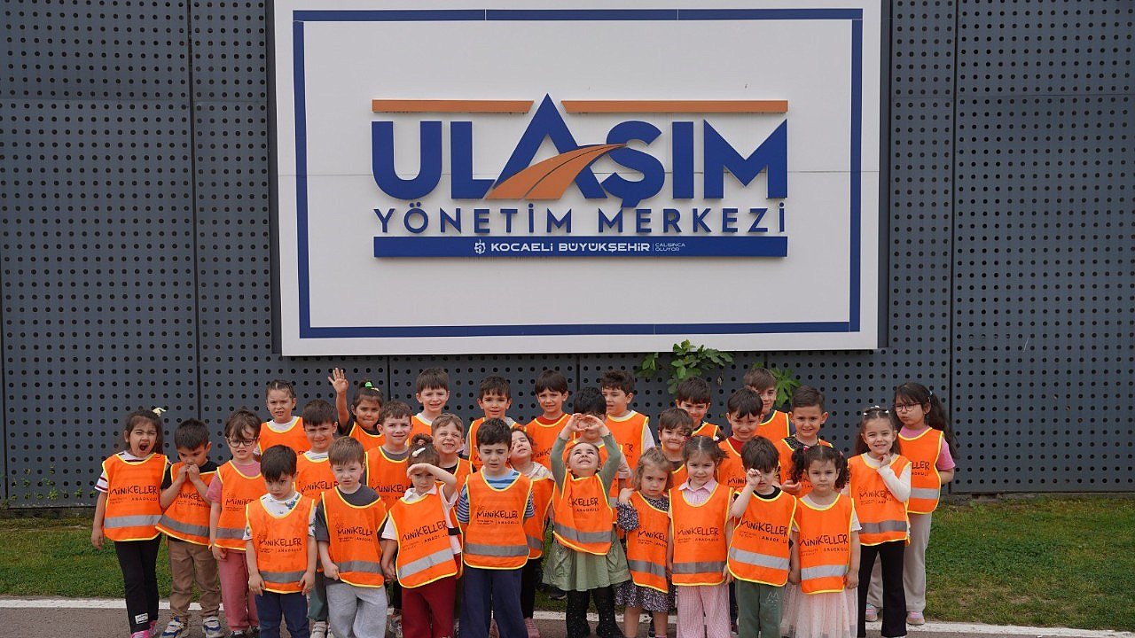 Minikler trafik güvenliğini yerinde öğrendi