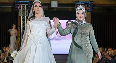 Modacı Canay’ın tasarım elbiseleri göz kamaştırdı