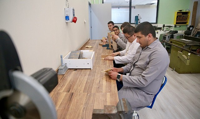 Gebze’de özel eğitim öğrencileri iş hayatına ‘Kanat’ açıyor!