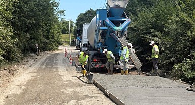 Gebze Duraklı’da beton yol onarılıyor