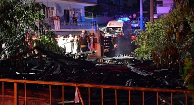 Gecekonduda çıkan yangın mahalleliyi sokağa döktü!