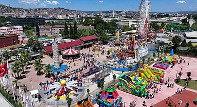 Karneval Çocuk Şenliği on binleri buluşturdu