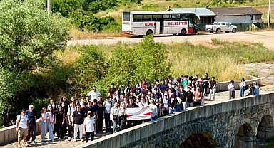 Körfez'de gençler doğa yürüyüşünde buluştu