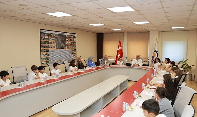 Öğrenciler yerel yönetimi Büyükgöz’den öğrendi