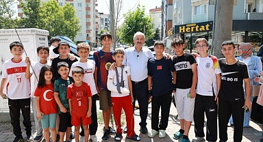 Büyükgöz Arapçeşme esnafıyla buluştu