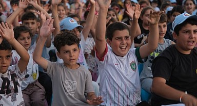 Çocukların yüzü, “Çık Dışarıya Oynayalım” ile gülüyor