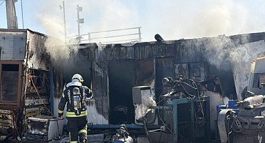 Geri dönüşüm tesisinde çıkan yangın korkuttu!
