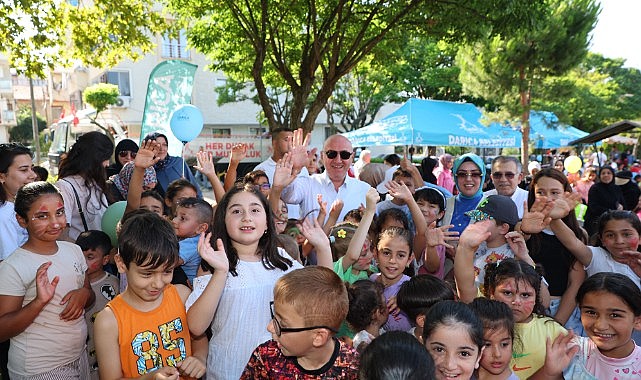 Mutluluk Otobüsü çocukların yüzünü güldürüyor