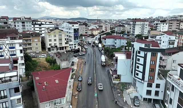 Uğur Mumcu Caddesi modern kimliğine kavuşuyor