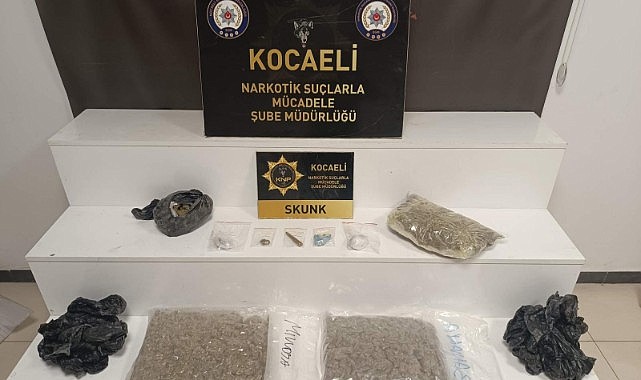 Uyuşturucu operasyonunda 2 zanlı tutuklandı