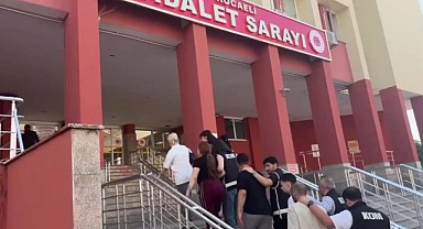 Yüzlerce kişiyi dolandırmışlardı! Tutuklandılar