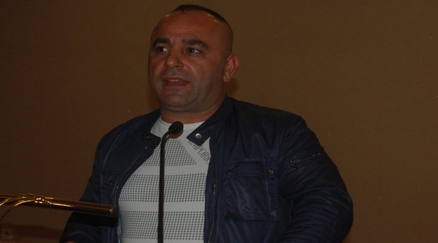 Ancak posterlerini alırlar