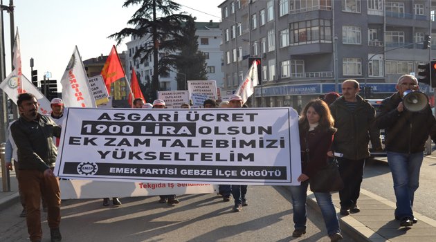 Asgari ücret ve ekmek zammı protesto edildi!