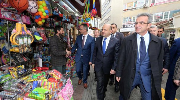 Bakan Işık, Eski Çarşı esnafını ziyaret etti