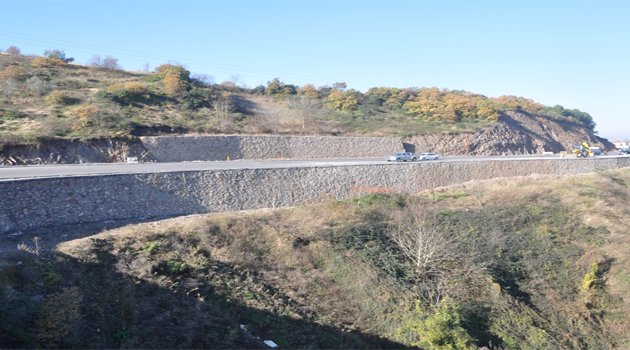 Başiskele yolları yenileniyor
