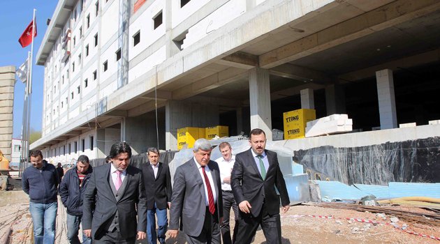 Başkan, Devlet Hastanesi çalışmalarını inceledi