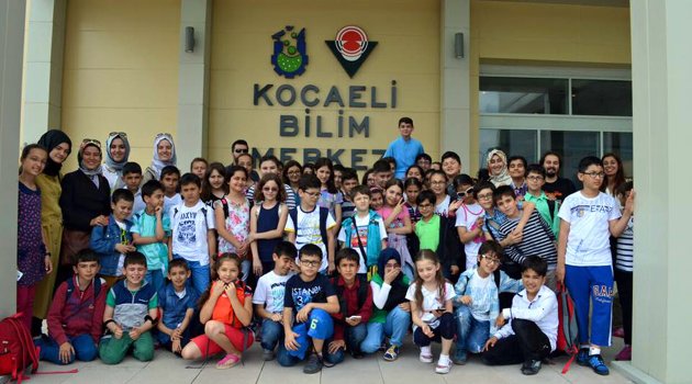 Bilim Merkezine İl dışından ziyaretçiler