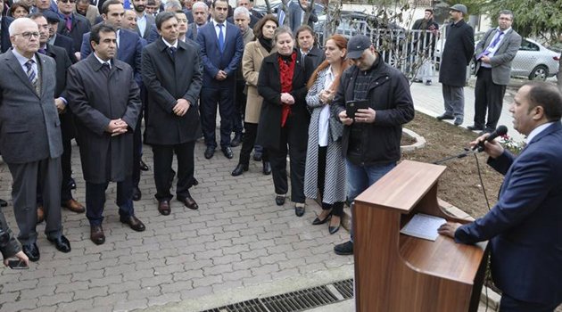 Bir teşekkürden fazlası gerek