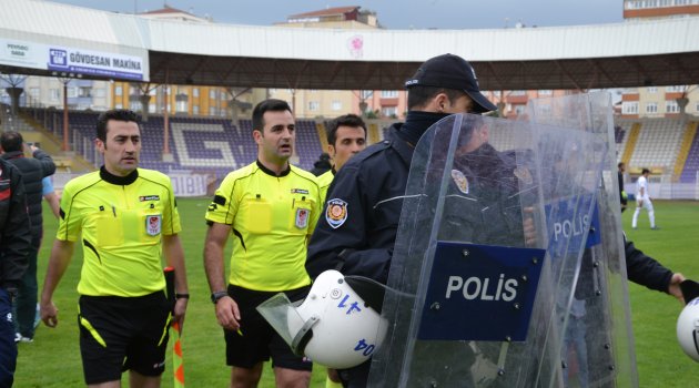 Bu hakemle bu kadar: 0-0