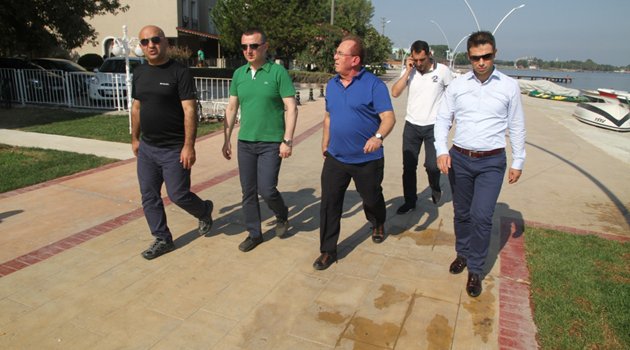 Büyükakın Dereköy sahilini inceledi