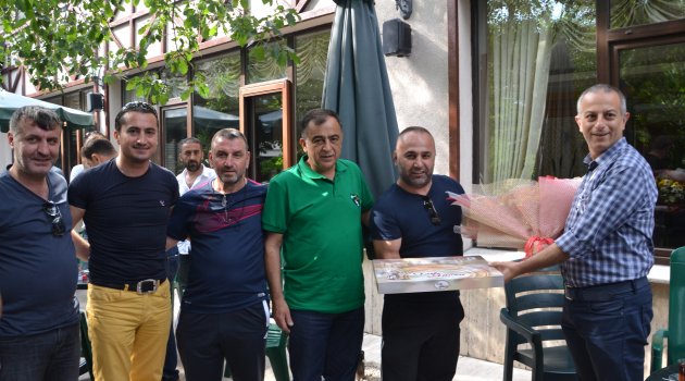 Çakır’dan bir buket çiçek, Yavuz’dan Sütlü Nuriye