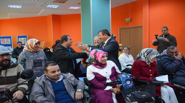 Darıca engelleri kurslarla aşıyor