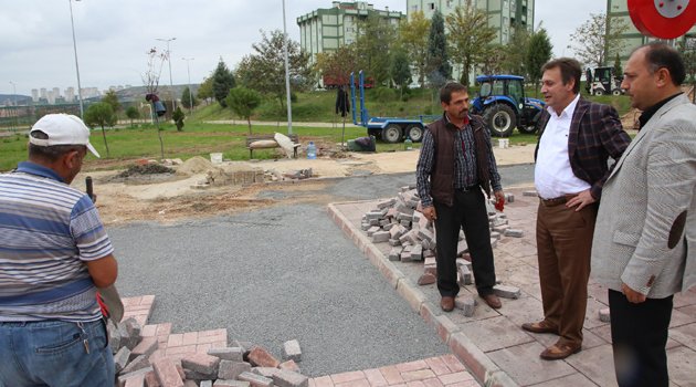 Demirci, yeni parkta inceleme yaptı