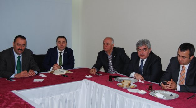 En az iki vekil hakkı