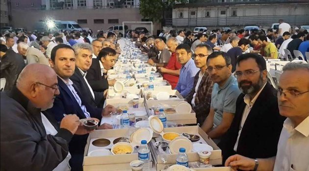 Gebze İmam Hatip Mezunları iftarda buluştu
