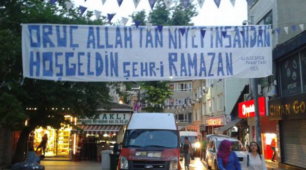 Gebzespor taraftarından alkış alan pankart
