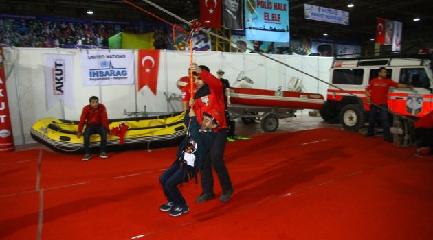 Hayat kurtarmayı öğreniyorlar