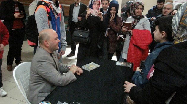 ‘’II. Abdülhamid’e çamur atanlar, eserlerine baksın’’