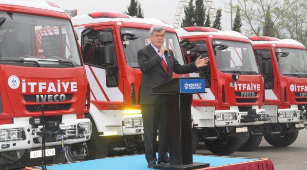 İtfaiyede yeni araçlar hizmete girdi
