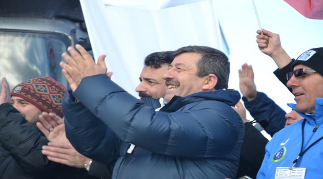 Karabacak CNN’e bağlandı