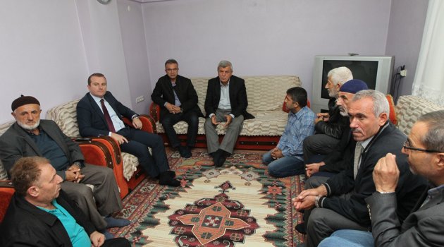 Karaosmanoğlu ve Köşker Gebzelilerle buluştu