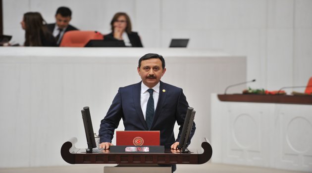 “Âkif, dava, aşk ve heyecan adamıdır”