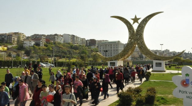 Kutlu Doğum yürüyüşünde buluştu